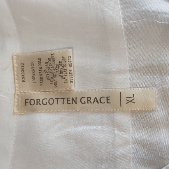 Forgotten Grace Embroidered Top - Picture 4 of 7